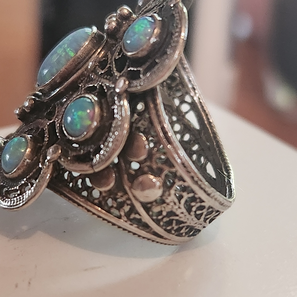 Australian Blue Opal Ring set in Heavy Sterling sz 7 Natural Earth mined. - Picture 3 of 9